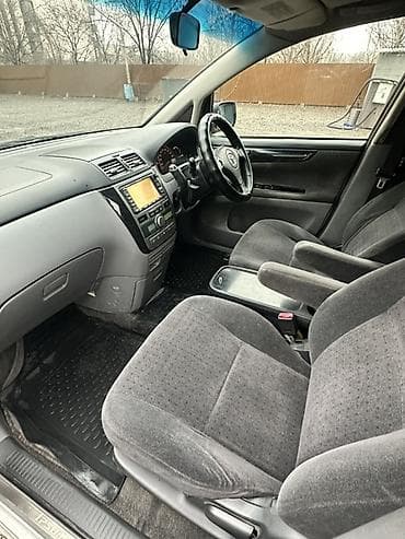 bmw 525 e60: Toyota Ipsum: 2003 г., 2.4 л, Автомат, Бензин, Минивэн — 7