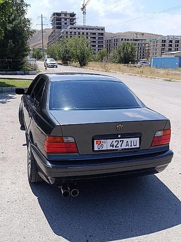 BMW 3 series: 1993 г., 2.8 л, Механика, Бензин, Седан