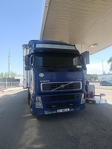 вольва грузовик: Тягач, Volvo, 2005 г., Тентованный — 1