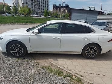 e class: Hyundai Grandeur: 2022 г., Автомат, Седан — 5