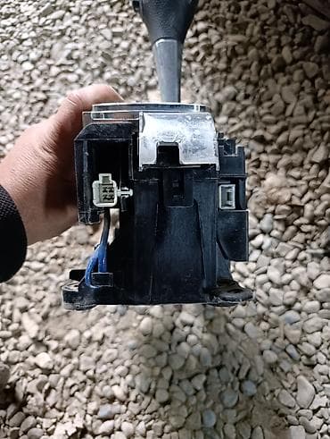 рулевая рейка гольф 2: Ручка/блок селектора АКПП в сборе.
Toyota Corolla — 3