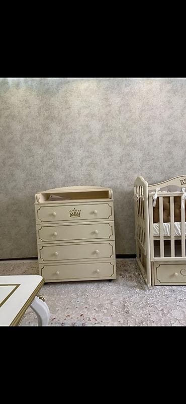 детская кроватка даром: Детский комплект мебели в классическом стиле (цвет слоновая кость): - — 1