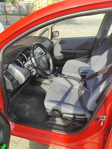 Honda Jazz: 2008 г., 1.3 л, Механика, Бензин — 6