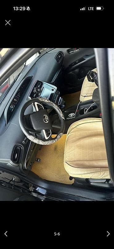 corolla spacio: Toyota Prius: 2016 г., Гибрид, Хэтчбэк — 5