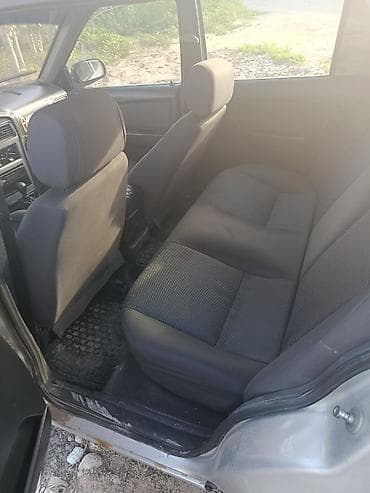 devo matiz: Daewoo Nexia: 2010 г., Механика, Седан — 4