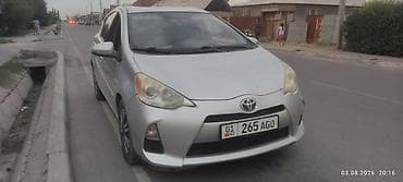 Toyota Prius C: 2012 г., 1.5 л, Автомат, Гибрид, Хэтчбэк at lalafo.kg Toyota Prius C: 2012 г., 1.5 л, Автомат, Гибрид, Хэтчбэк