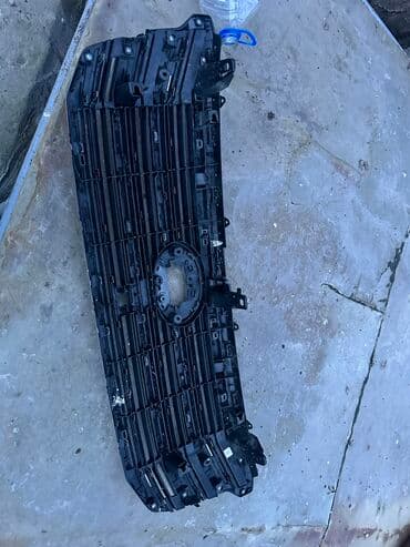 купить сетку для решетки радиатора: Решетка радиатора Toyota 2018 г., Оригинал — 2