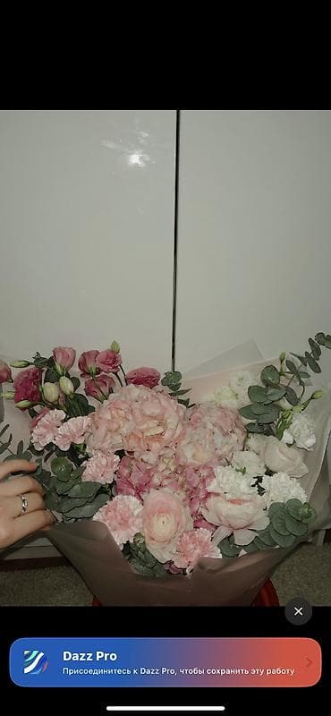 искусственные: Авторский букет в нежной розово‑кремовой гамме. Состав: - пионовидные — 3