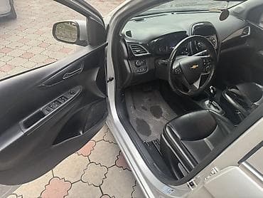 Chevrolet: Chevrolet Spark: 2019 г., 1 л, Вариатор, Бензин, Хэтчбэк — 6