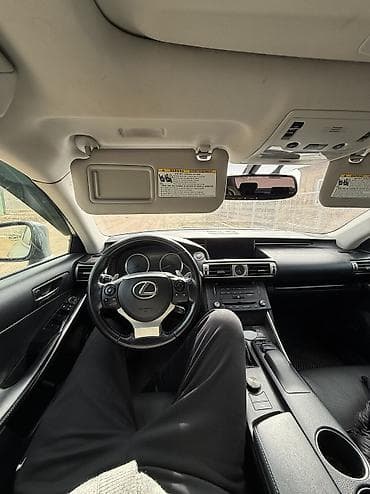 Продажа авто: Lexus IS: 2018 г., 2 л, Автомат, Бензин, Седан — 9