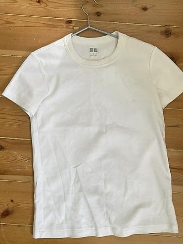 Мужская футболка, S, M, Uniqlo, Новый, цвет - Белый at lalafo.kg Мужская футболка, S, M, Uniqlo, Новый, цвет - Белый