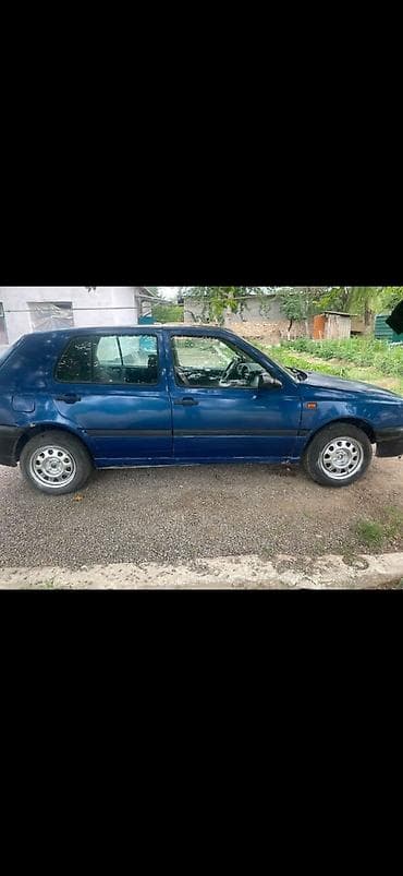 Унаа: Volkswagen Golf: 1993 г., 1.6 л, Кол менен иштөөчү, Бензин, Хетчбек — 3