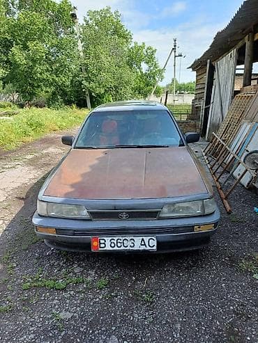 Транспорт: Toyota Camry: 1991 г., 2.2 л, Механика, Дизель, Универсал — 3