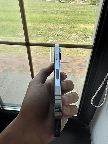 iphone 15: IPhone 13 Pro, Серебристый — 4