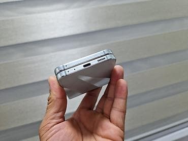galaxy z fold 5: Samsung Galaxy Z Flip 5, Б/у, 512 ГБ, цвет - Серебристый, 1 SIM, 2 SIM — 8
