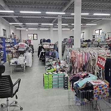 парк сити: Сдается в аренду помещение площадью 200кв.м. Первый этаж, первая линия — 2
