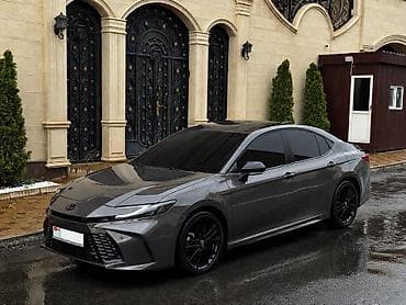 Toyota Camry: 2025 г., 2.5 л, Вариатор, Гибрид, Седан