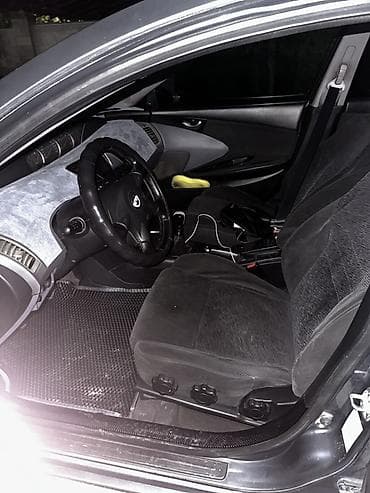 gilera runner: Nissan Primera: 2003 г., Ручные, Седан — 3