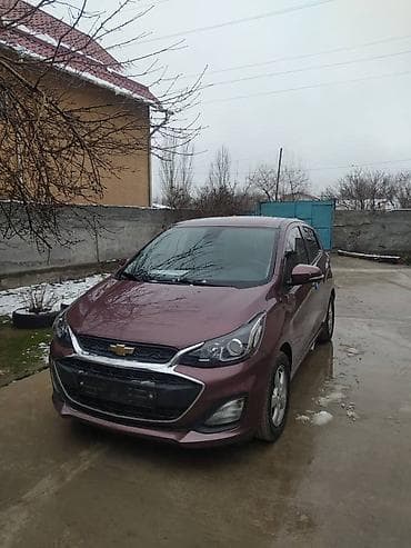 спарка: Chevrolet Spark: 2019 г., 1 л, Бензин, Хэтчбэк — 2