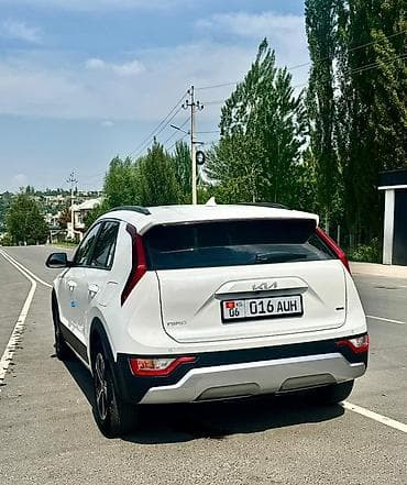 Kia Niro: 2018 г., 1.6 л, Автомат, Гибрид, Кроссовер — 3