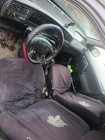 sprinter 2003: Volkswagen Golf: 1993 г., 1.6 л, Механика, Бензин, Хэтчбэк — 2