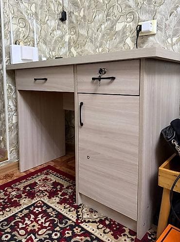 Столы: Письменный/компьютерный стол Ширина 60 см, длинна 1 м высота 75 см — 2