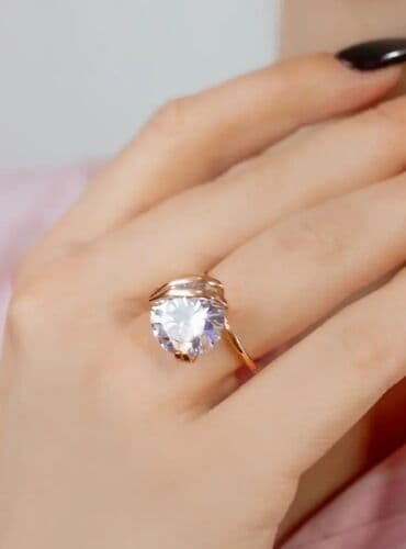 свадебные платья для покрытых: Позолоченный ювелирный комплект кольцо и серьги с фианитом. Комплект — 4