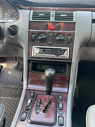 мерседес авто: Mercedes-Benz E-Class: 2001 г., 2.2 л, Автомат, Дизель, Седан — 7