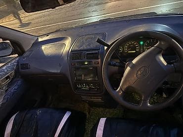 windom 2003: Toyota Ipsum: 1996 г., 2 л, Автомат, Бензин, Минивэн — 5