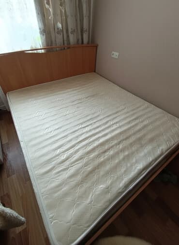 кроват ош: Двуспальная кровать, Б/у, С матрасом, длина - 193 см — 1