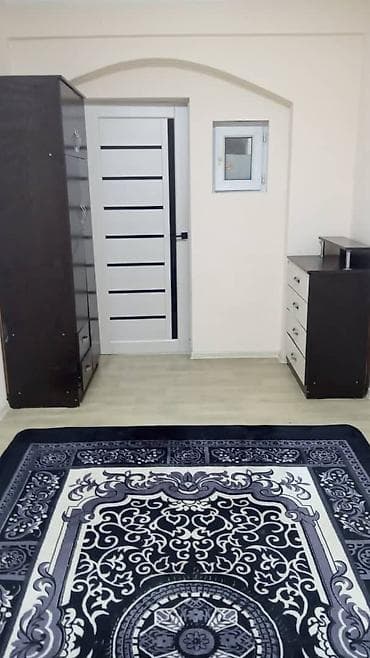 Кыймылсыз мүлк: 65 м², 3 бөлмө, Аламедин базары — 2