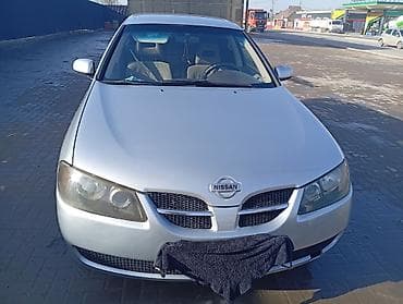 Nissan Almera: 2002 г., 1.5 л, Механика, Бензин, Хэтчбэк