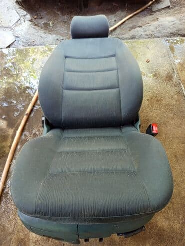 вязанная наволочка на подушку: Переднее сиденье, Велюр, Audi Б/у, Оригинал, Германия — 3