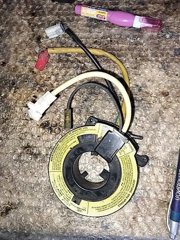 ом 662: Рулевой шлейф Mitsubishi 2000 г., Б/у, Оригинал, Япония — 2