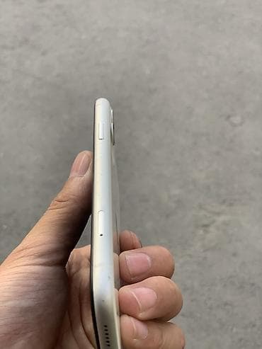айфон 11 обычный: IPhone 11, белый цвет - Дисплей 6.1", Liquid Retina HD - Две основные — 2