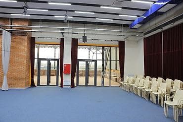 банкетный зал: Конференц-зал/пространство для мероприятий * Современный LED-экран — 4