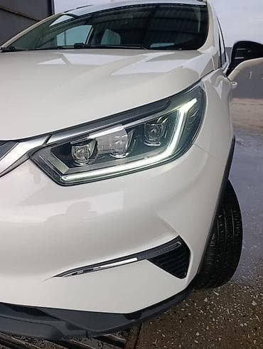 jac j7: Электромобиль кроссовер (белый кузов) - Полностью электрический — 4