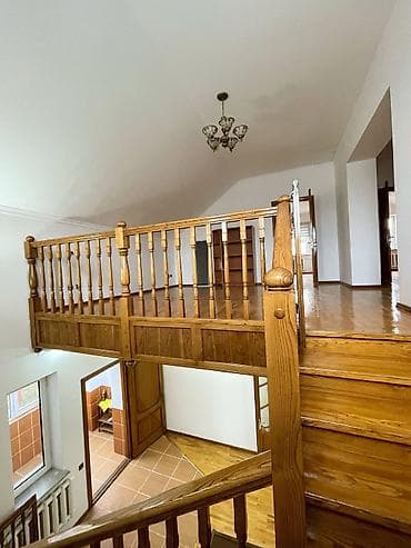 Куплю дом: 200 м², 5 комнат — 9