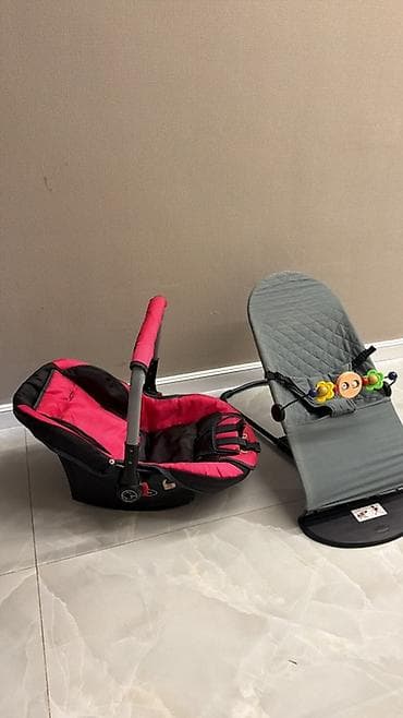 red centr: Автокресло, цвет - Розовый, Б/у — 3