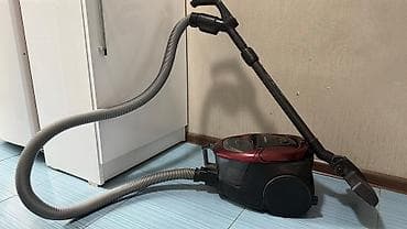 vaccum cleaner: Обычный пылесос Б/у Samsung Тип пылесборника: Контейнер — 1