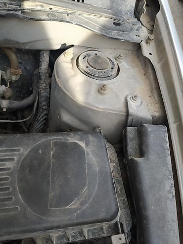 продажа toyota corolla: Toyota Corolla: 2003 г., 1.6 л, Механика, Бензин, Седан — 7