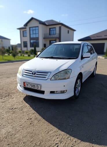 Toyota Ipsum: 2001 г., 2.4 л, Автомат, Бензиновая, Минивэн