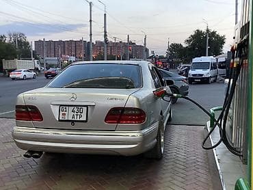 Mercedes-Benz E-Class: 2000 г., 4.3 л, Автомат, Бензин — 4