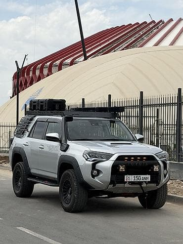 sprinter 4 4: Toyota 4Runner: 2020 г., 4 л, Автомат, Бензин, Внедорожник — 5