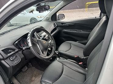 авто машина спарк: Chevrolet Spark: 2017 г., 1 л, Вариатор, Бензин, Хэтчбэк — 8
