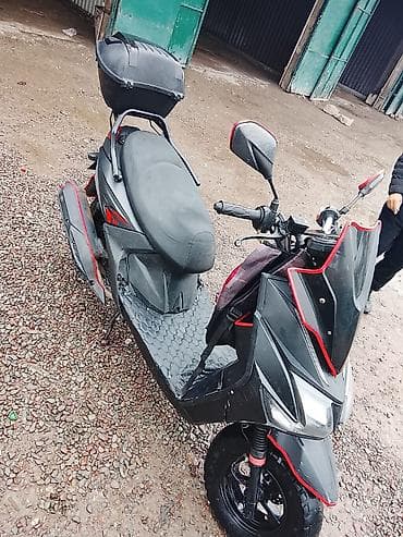 скутер большой: Скутер AOS MOTO (50–150 см³, по внешнему виду линейка спорт-урбан) — 3