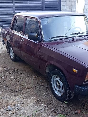 салон машины: ВАЗ (ЛАДА) 2107: 2007 г., 1.6 л, Ручные, Бензин, Седан — 2