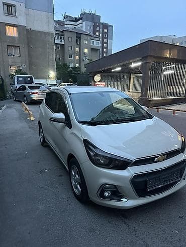 chevrolet orlando 2017: Chevrolet Spark: 2017 г., 1 л, Автомат, Бензин, Хэтчбэк — 2