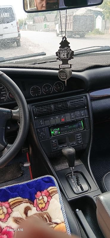 Audi — салон и оборудование 4 вд куатро - Классический интерьер Audi at lalafo.kg Audi — салон и оборудование 4 вд куатро - Классический интерьер Audi