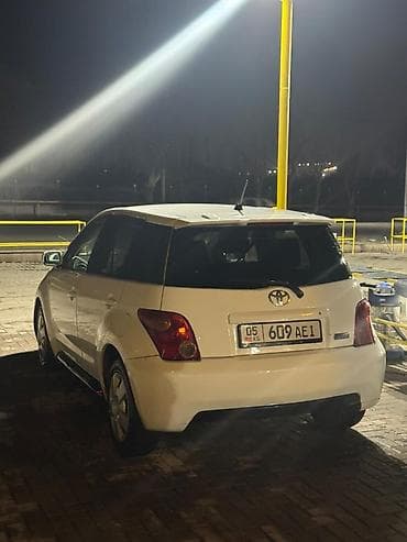 d 4d: Toyota Ist: 2004 г., 1.5 л, Автомат, Бензин, Универсал — 4